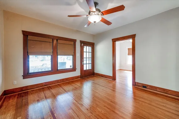 $3,000 | 1024 West Temple Street, Houston, TX 77009