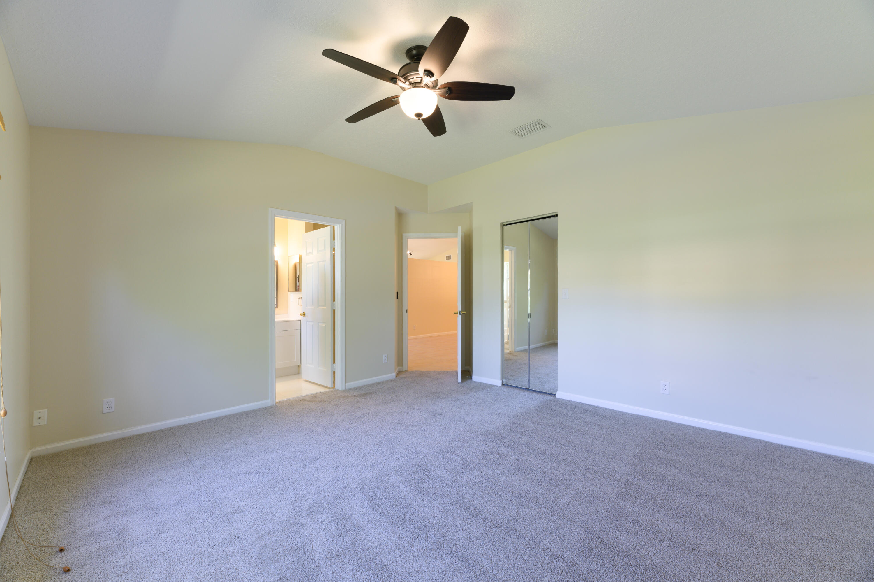 1073 Aspri Way Riviera Beach, FL 33418 - Photo 9 of 22 Primary bedroom