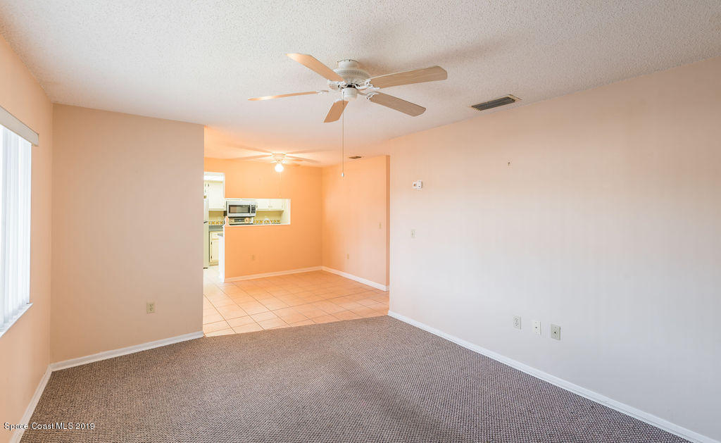 741 Ridge Club Drive, Unit 68 Melbourne, FL 32934 - Photo 7 of 21 Living Room