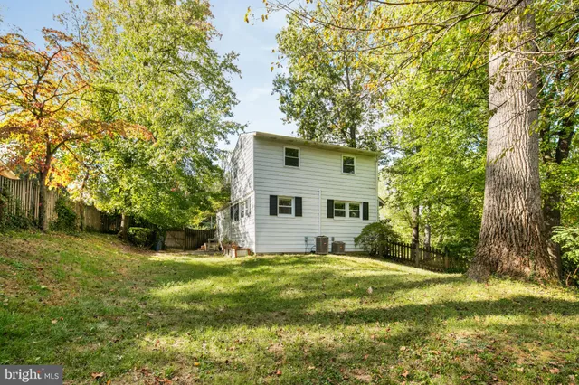 $3,100 | 6381 Lakewood Drive, Falls Church, VA 22041