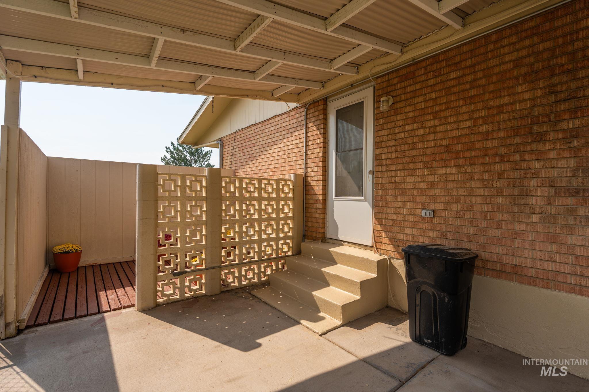 816 Park Lane Pocatello, ID 83201 - Photo 36 of 48 View of patio / terrace with entry steps