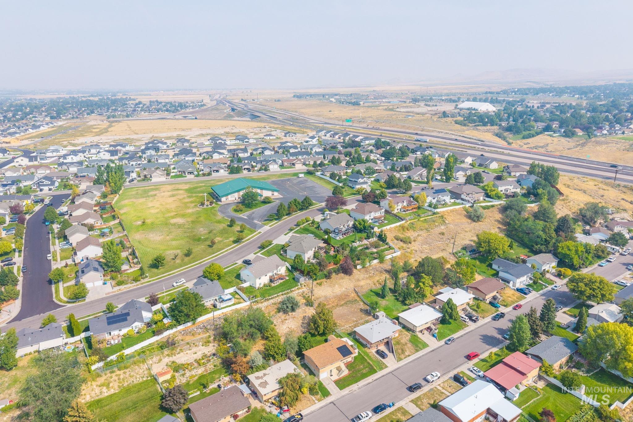 816 Park Lane Pocatello, ID 83201 - Photo 47 of 48 Aerial view of property's location with nearby suburban area