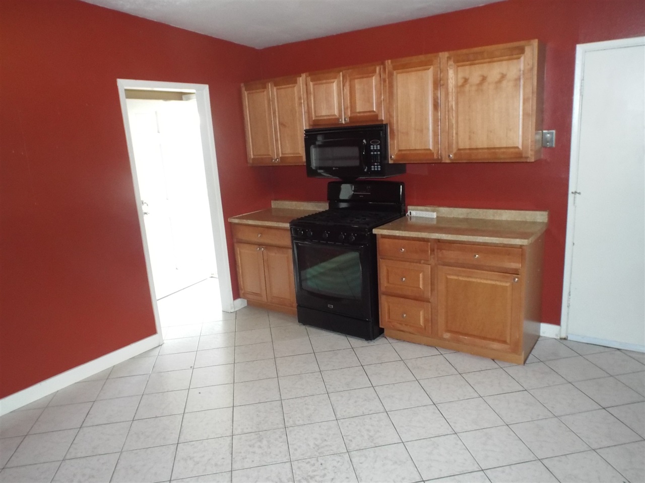 1345 Caren Road Vista, CA 92083 - Photo 3 of 22