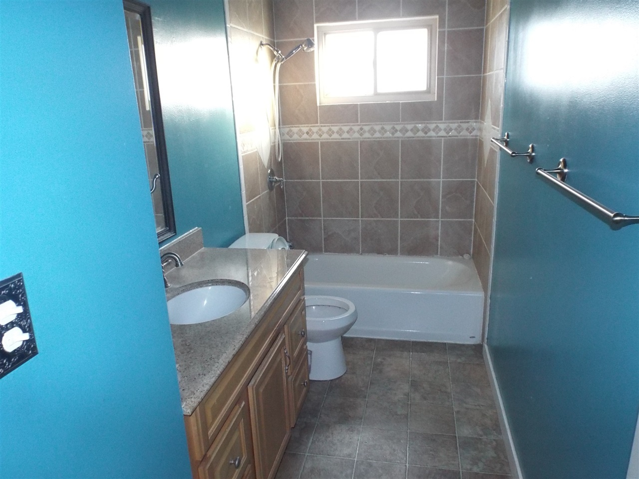 1345 Caren Road Vista, CA 92083 - Photo 8 of 22