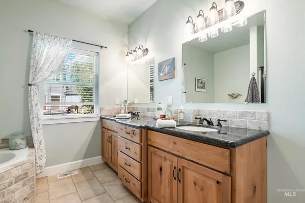 $645,000 | 109 Willow Court, Parma, ID 83660