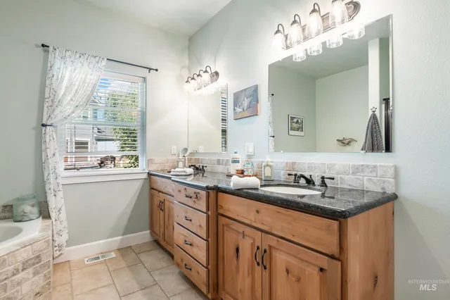 $655,000 | 109 Willow Court, Parma, ID 83660