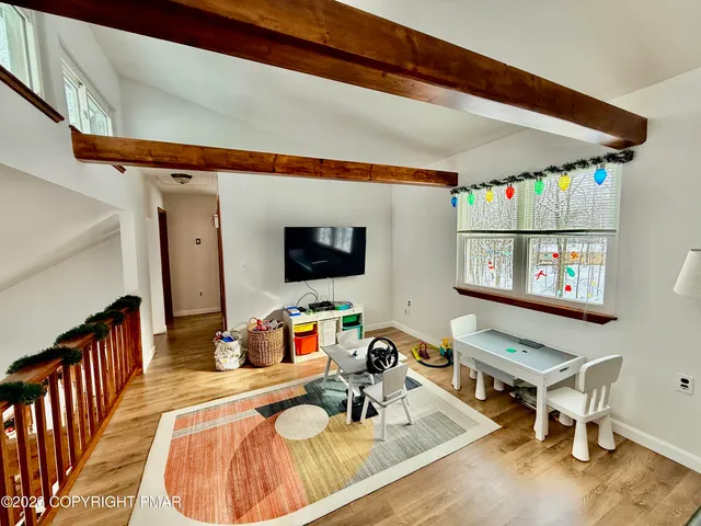 $2,350 | 675 Whippoorwill Drive, Bushkill, PA 18324