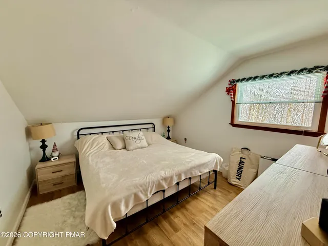 $2,350 | 675 Whippoorwill Drive, Bushkill, PA 18324