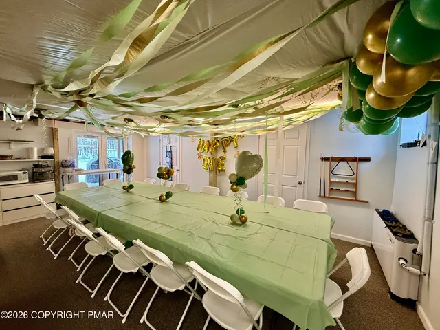 $2,350 | 675 Whippoorwill Drive, Bushkill, PA 18324