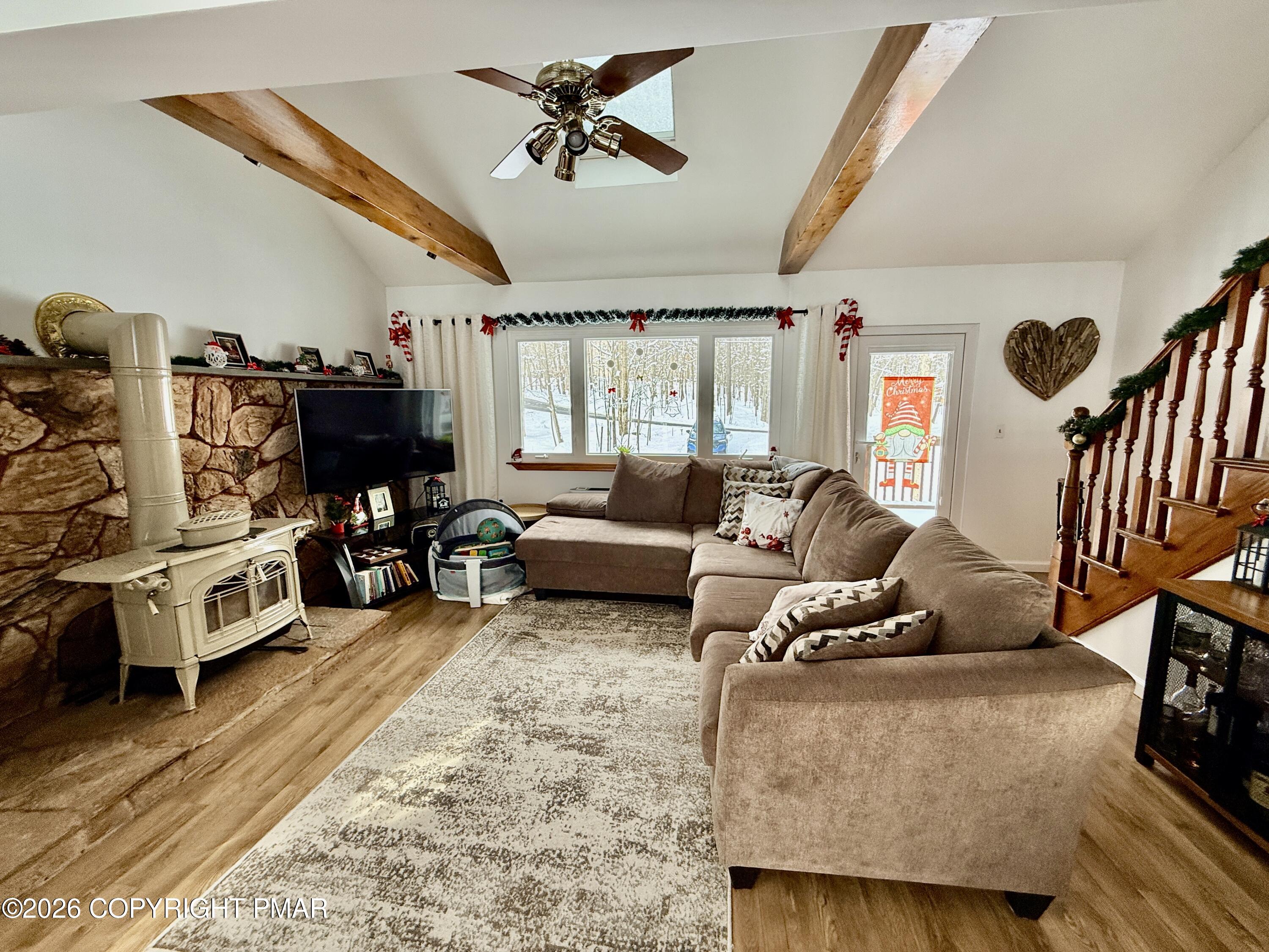 675 Whippoorwill Drive Bushkill, PA 18324 - Photo 8 of 48 IMG_1934