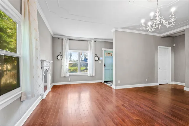 $699,999 | 4073 Cedar Street, Riverside, CA 92501