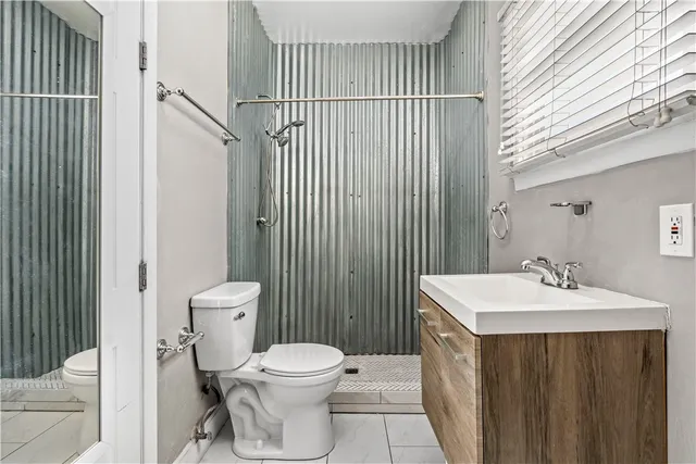 $699,999 | 4073 Cedar Street, Riverside, CA 92501