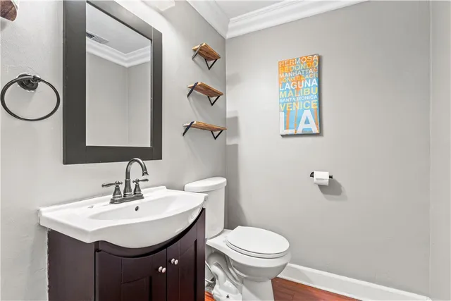 $699,999 | 4073 Cedar Street, Riverside, CA 92501