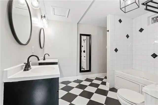 $699,999 | 4073 Cedar Street, Riverside, CA 92501