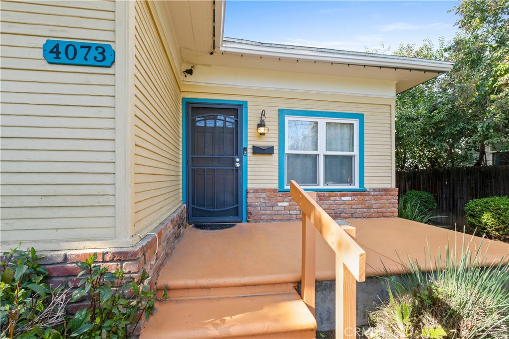 4073 Cedar Street Riverside, CA 92501 - Photo 45 of 46 Front porch