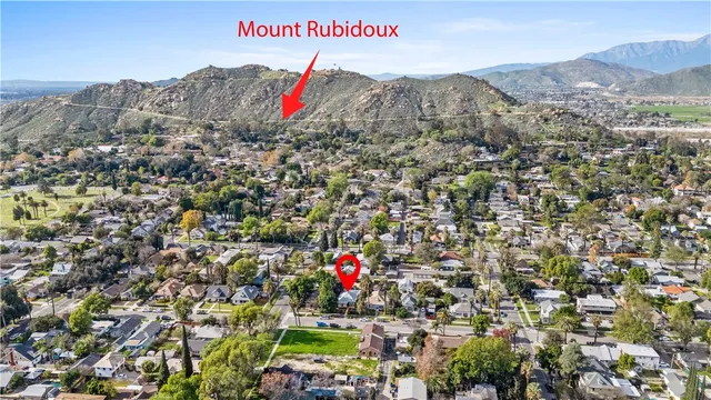 $699,999 | 4073 Cedar Street, Riverside, CA 92501