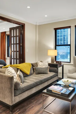 $4,200 | 70 East Walton Street, Unit 903, Chicago, IL 60611