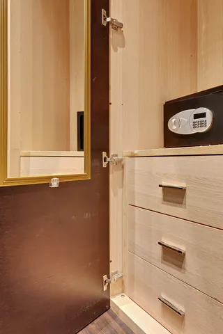 a view of walk in closet