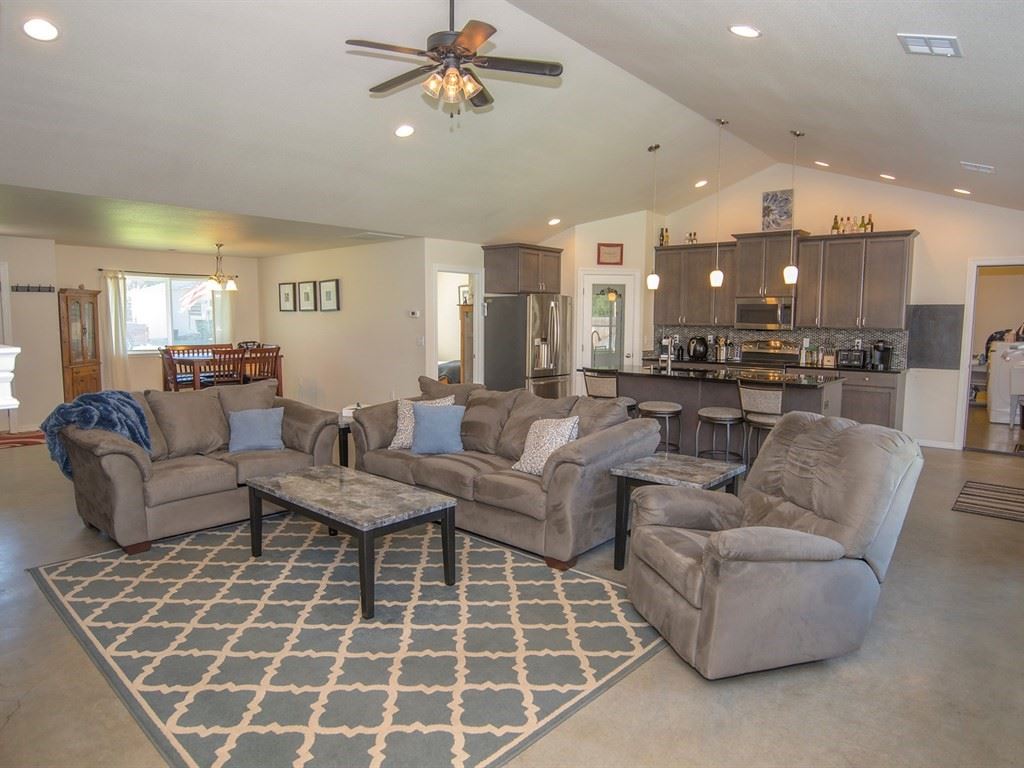 2411 North Long Road Spokane Valley, WA 99016 - Photo 4 of 20