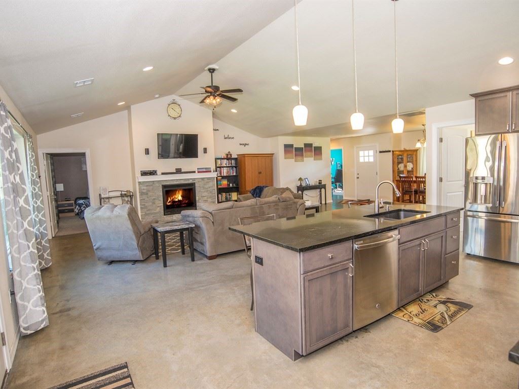 2411 North Long Road Spokane Valley, WA 99016 - Photo 5 of 20