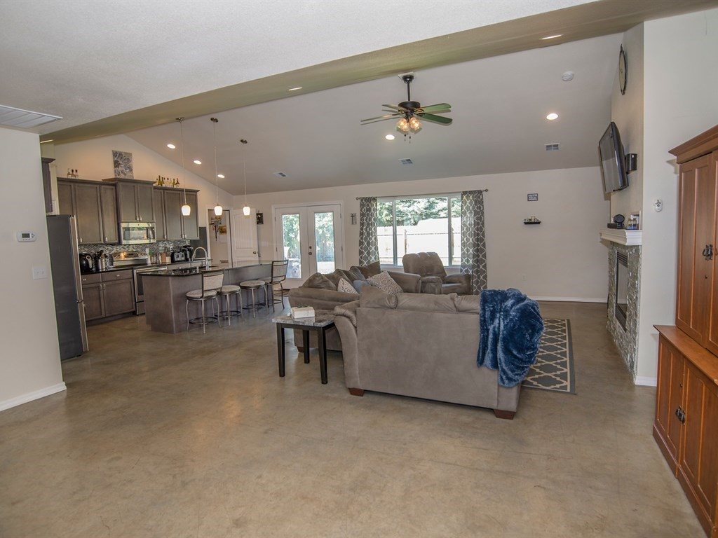 2411 North Long Road Spokane Valley, WA 99016 - Photo 6 of 20
