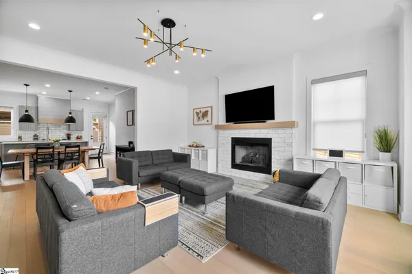 $740,000 | 17 Azalea Spring, Greenville, SC 29615