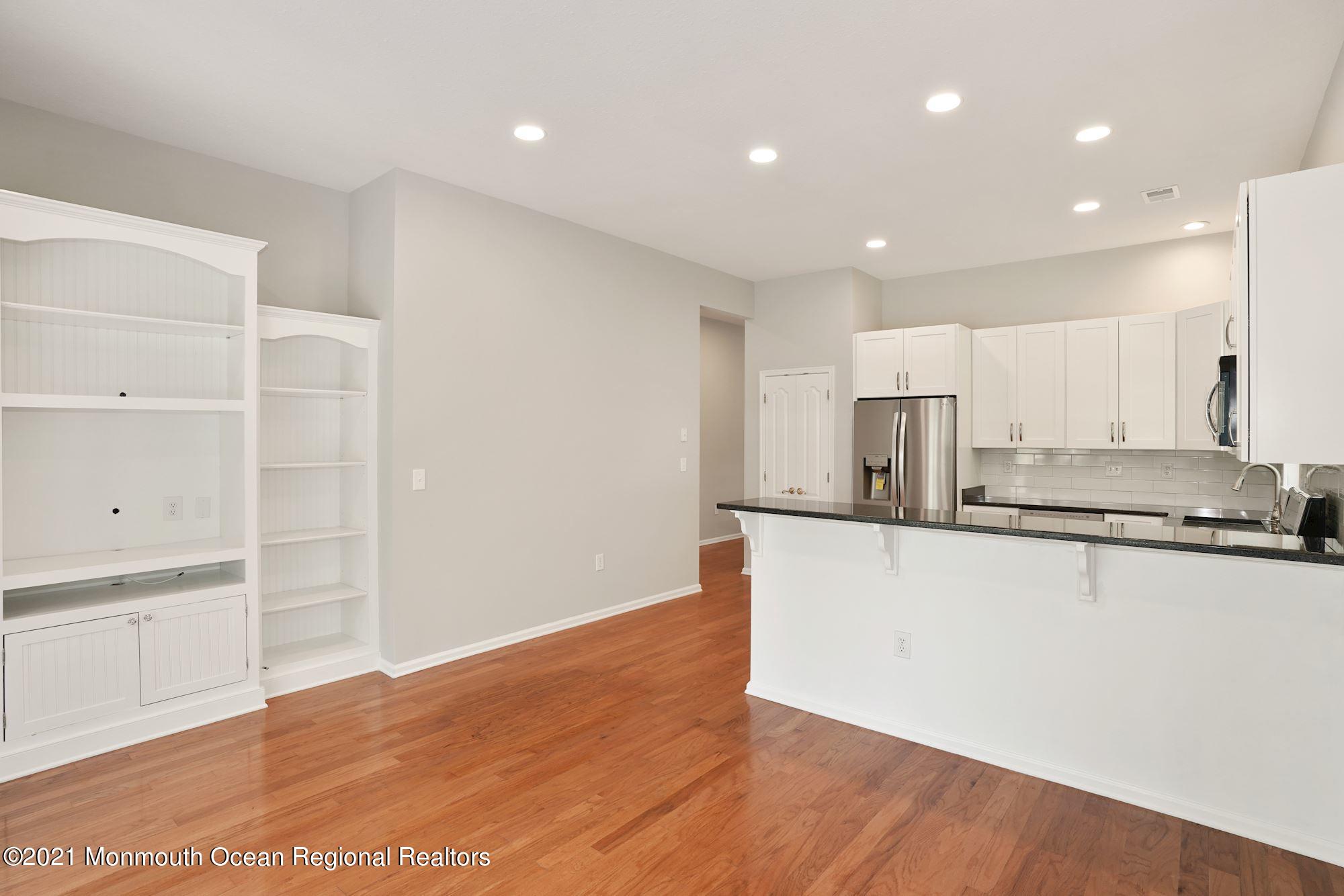 2529 Morningstar Road Manasquan, NJ 08736 - Photo 13 of 32 015_2529_Morningstar_346620_649981
