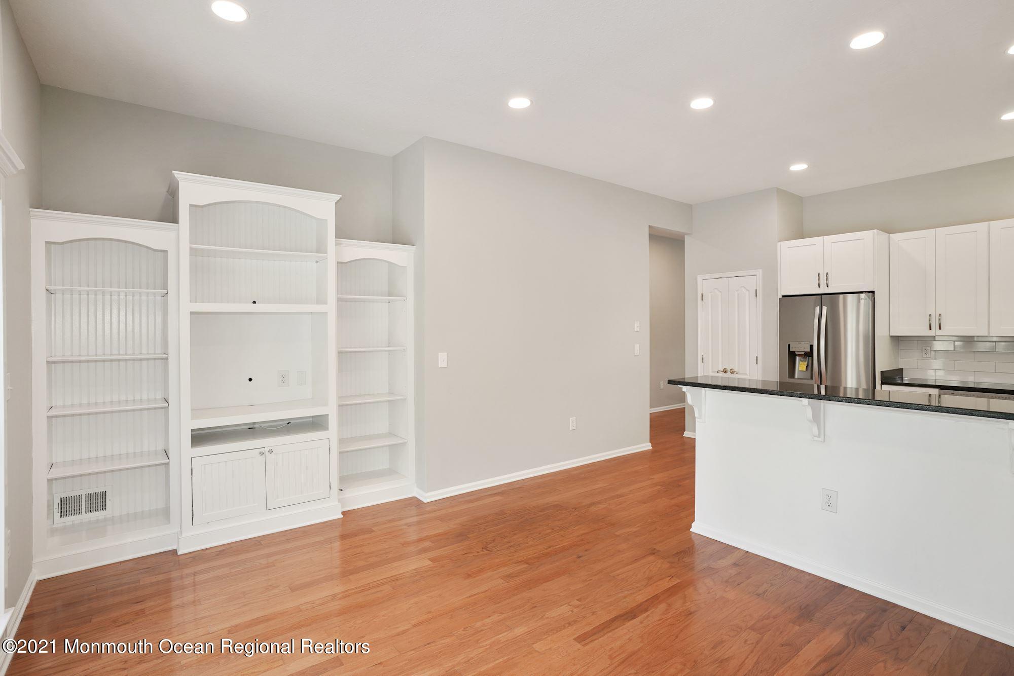 2529 Morningstar Road Manasquan, NJ 08736 - Photo 14 of 32 016_2529_Morningstar_346620_649981