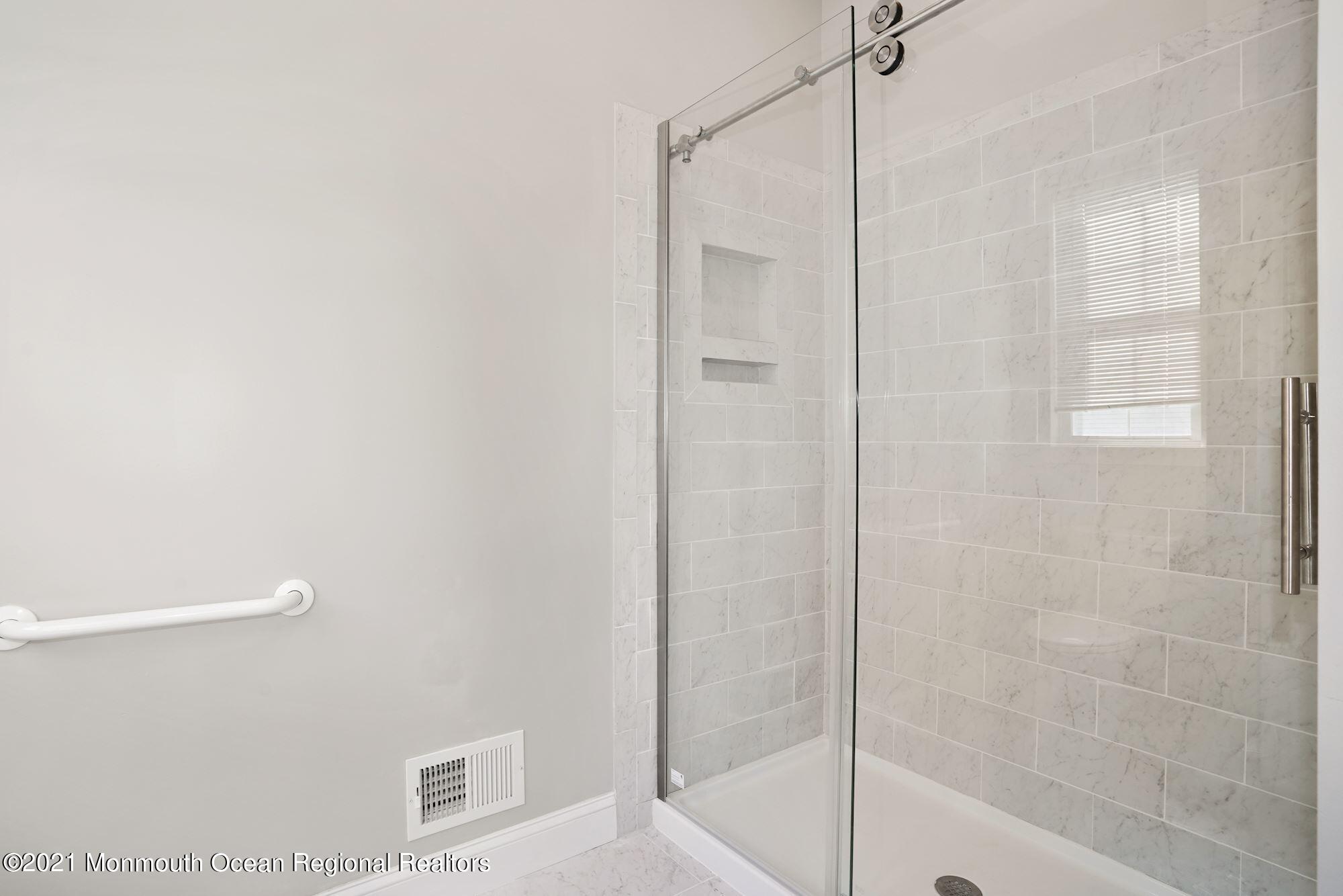 2529 Morningstar Road Manasquan, NJ 08736 - Photo 23 of 32 028_2529_Morningstar_346620_649981