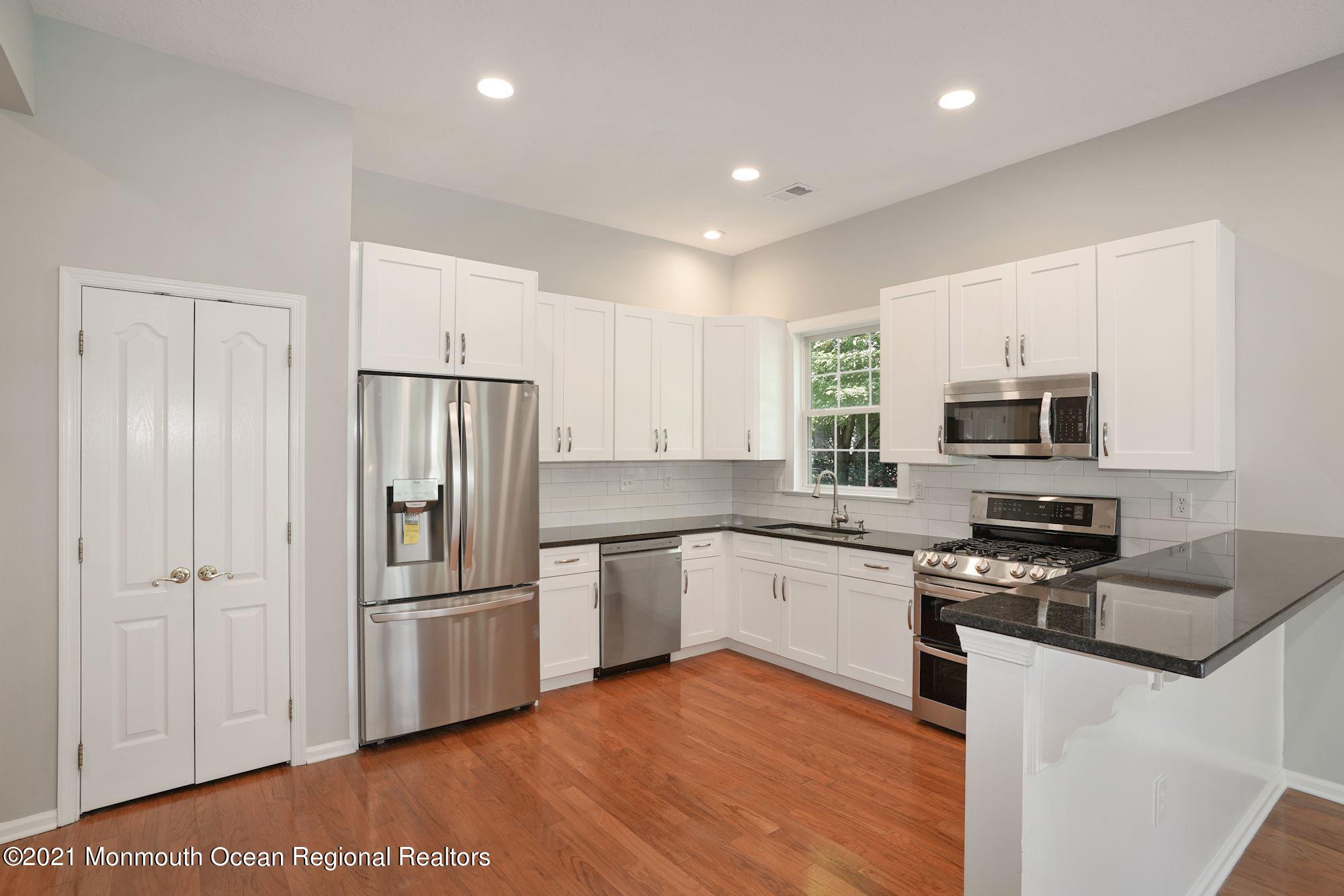 2529 Morningstar Road Manasquan, NJ 08736 - Photo 10 of 32 011_2529_Morningstar_346620_649981