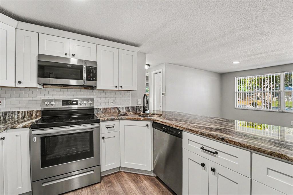 10810 Queens Road Port Richey, FL 34668 - Photo 6 of 15