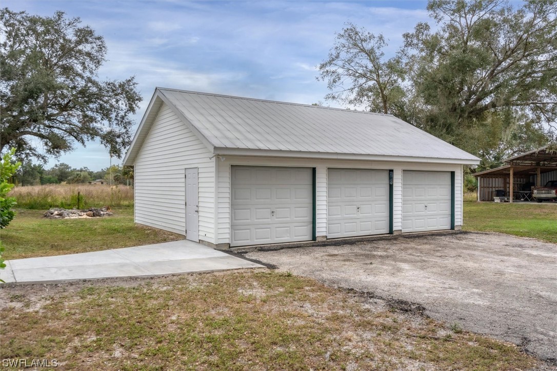 22250 North River Road Alva, FL 33920 - Photo 3 of 36 Gallery Image 3