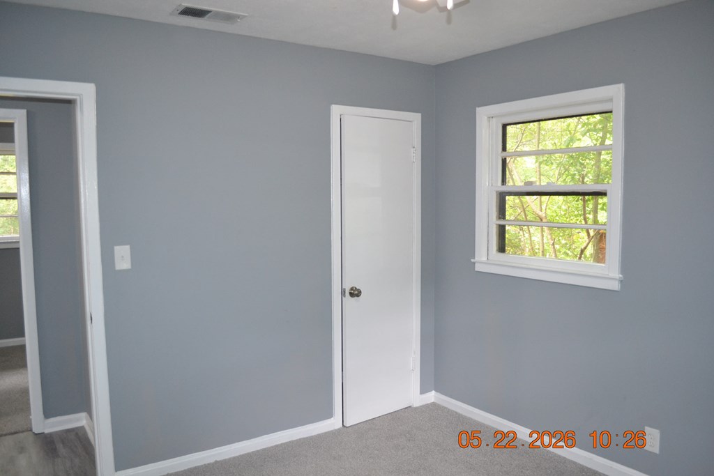 5552 Valleybrook Road Columbus, GA 31907 - Photo 9 of 27 a very nice looking room with a window