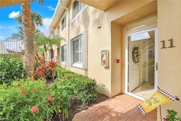 a view of a entryway of a house