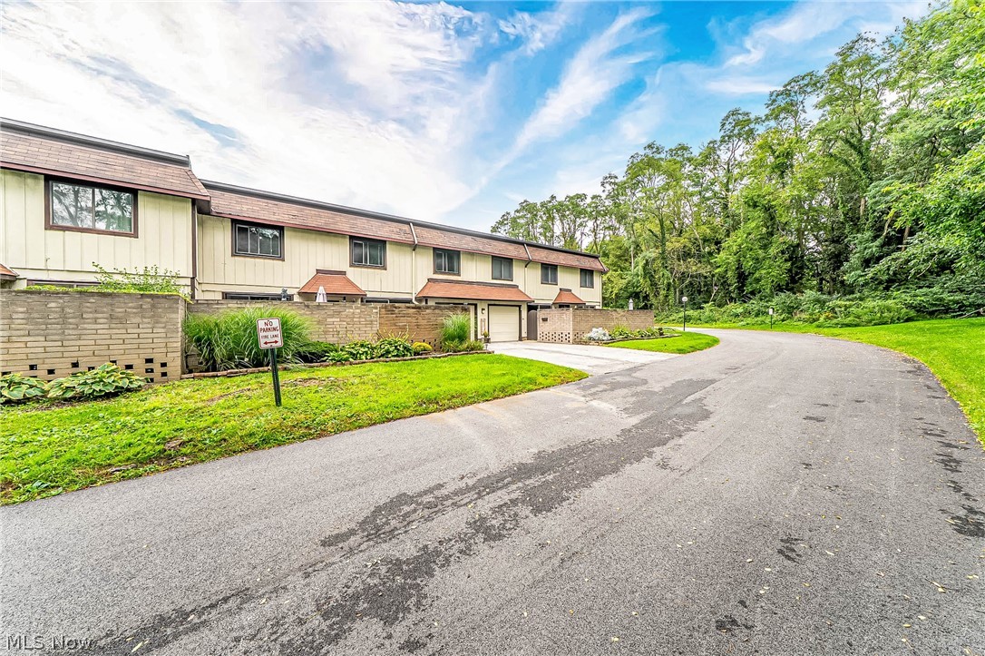 9956 Johnnycake Ridge Road, Unit E15 Painesville, OH 44077 - Photo 40 of 49 Gallery Image 40