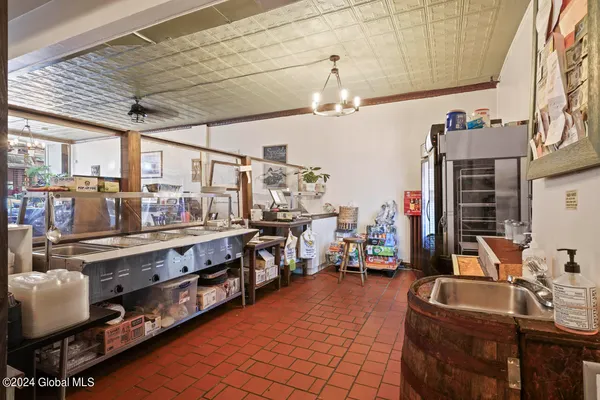 $575,000 | 165 Madison Avenue, Albany, NY 12207