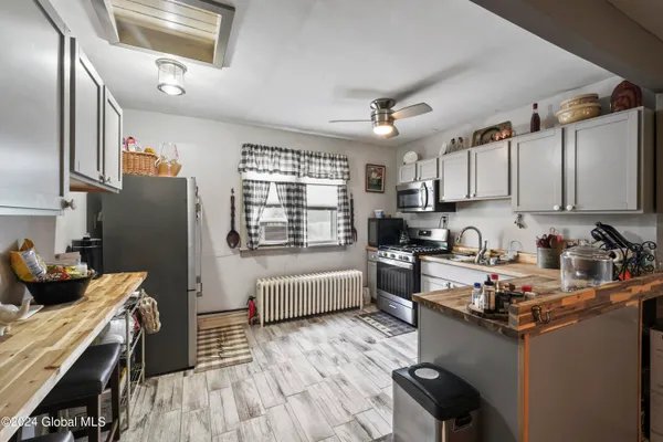 $575,000 | 165 Madison Avenue, Albany, NY 12207