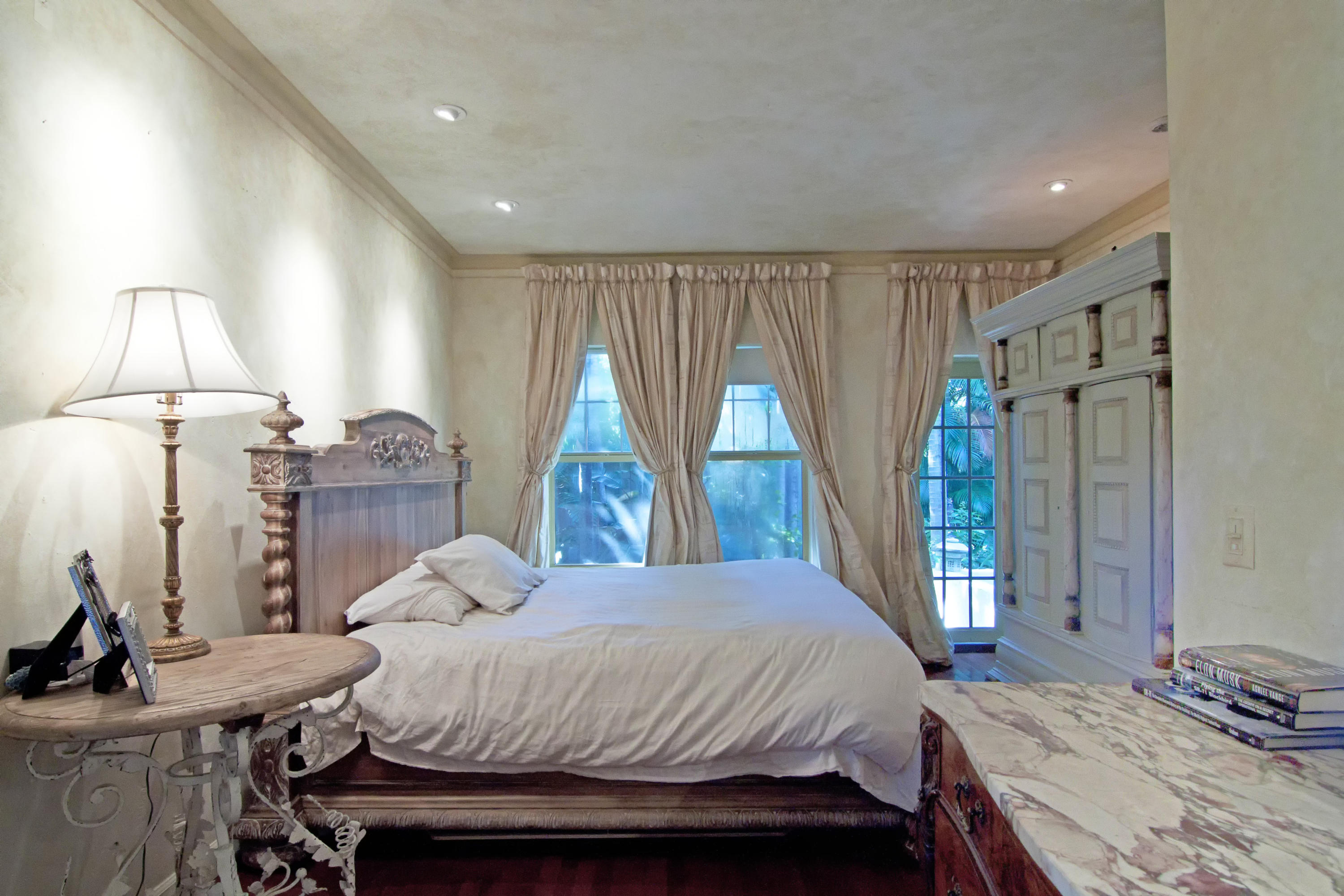 530 Sunset Road West Palm Beach, FL 33401 - Photo 12 of 24 IMG_9232