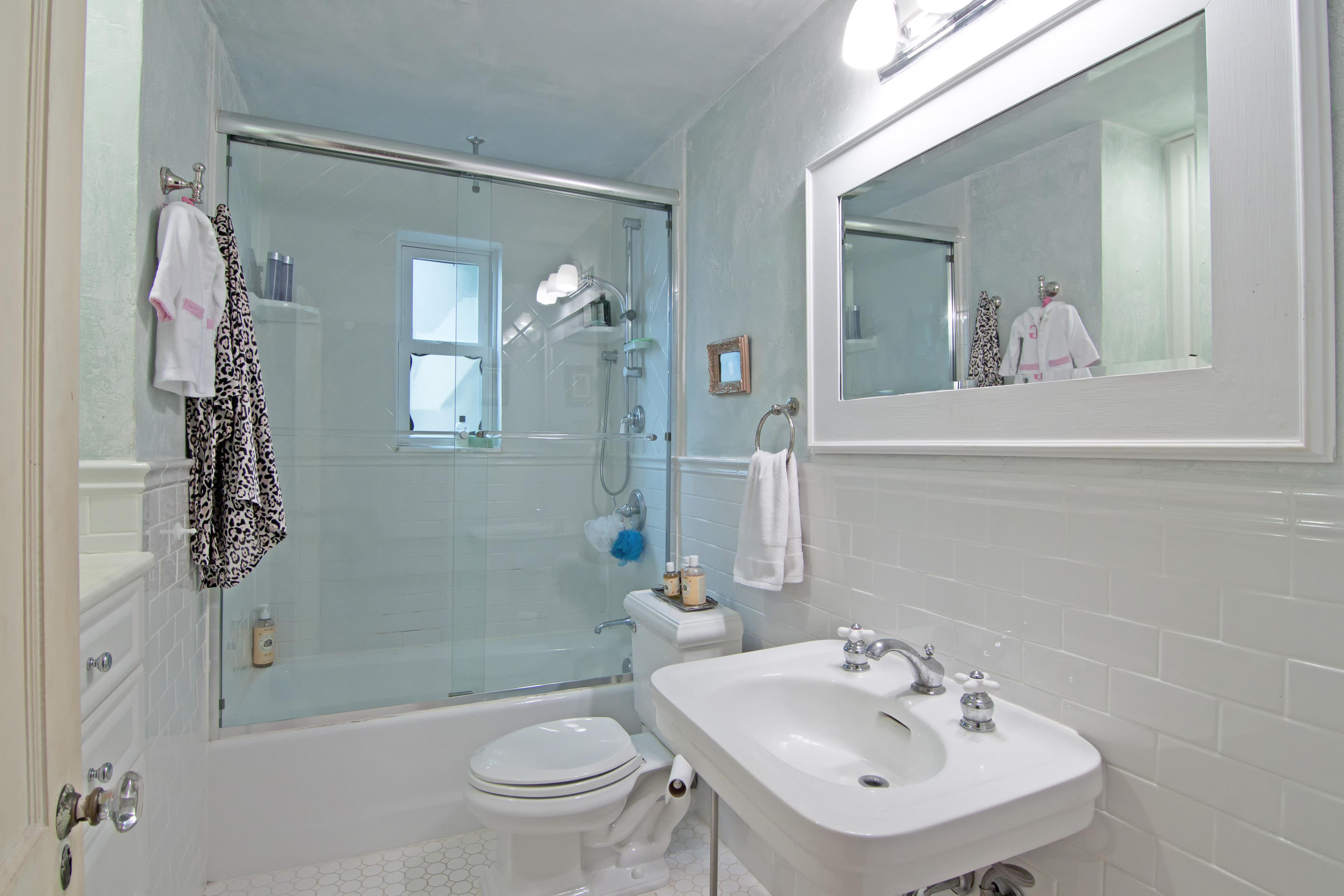530 Sunset Road West Palm Beach, FL 33401 - Photo 18 of 24 IMG_9247