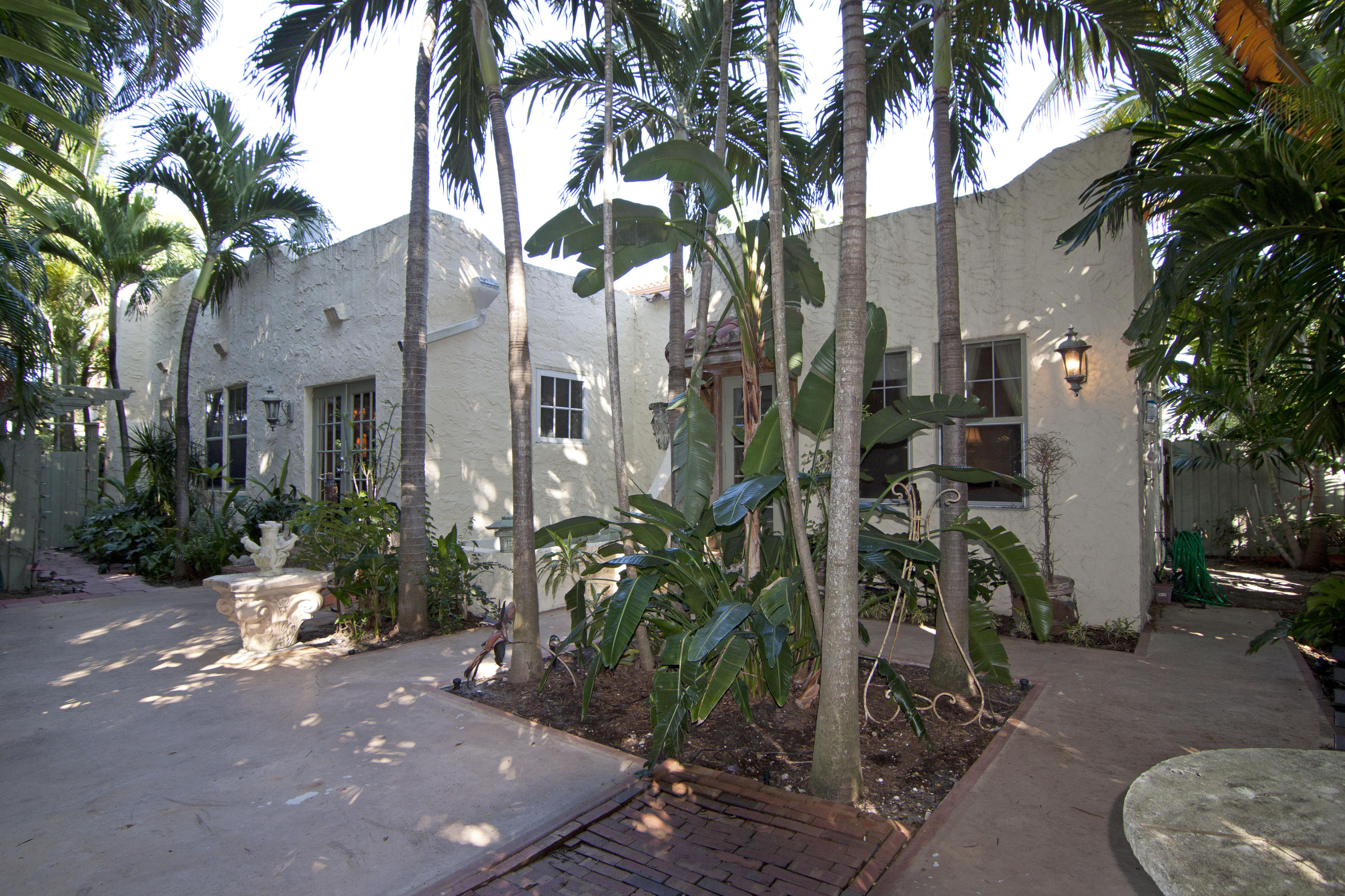 530 Sunset Road West Palm Beach, FL 33401 - Photo 20 of 24 IMG_9308