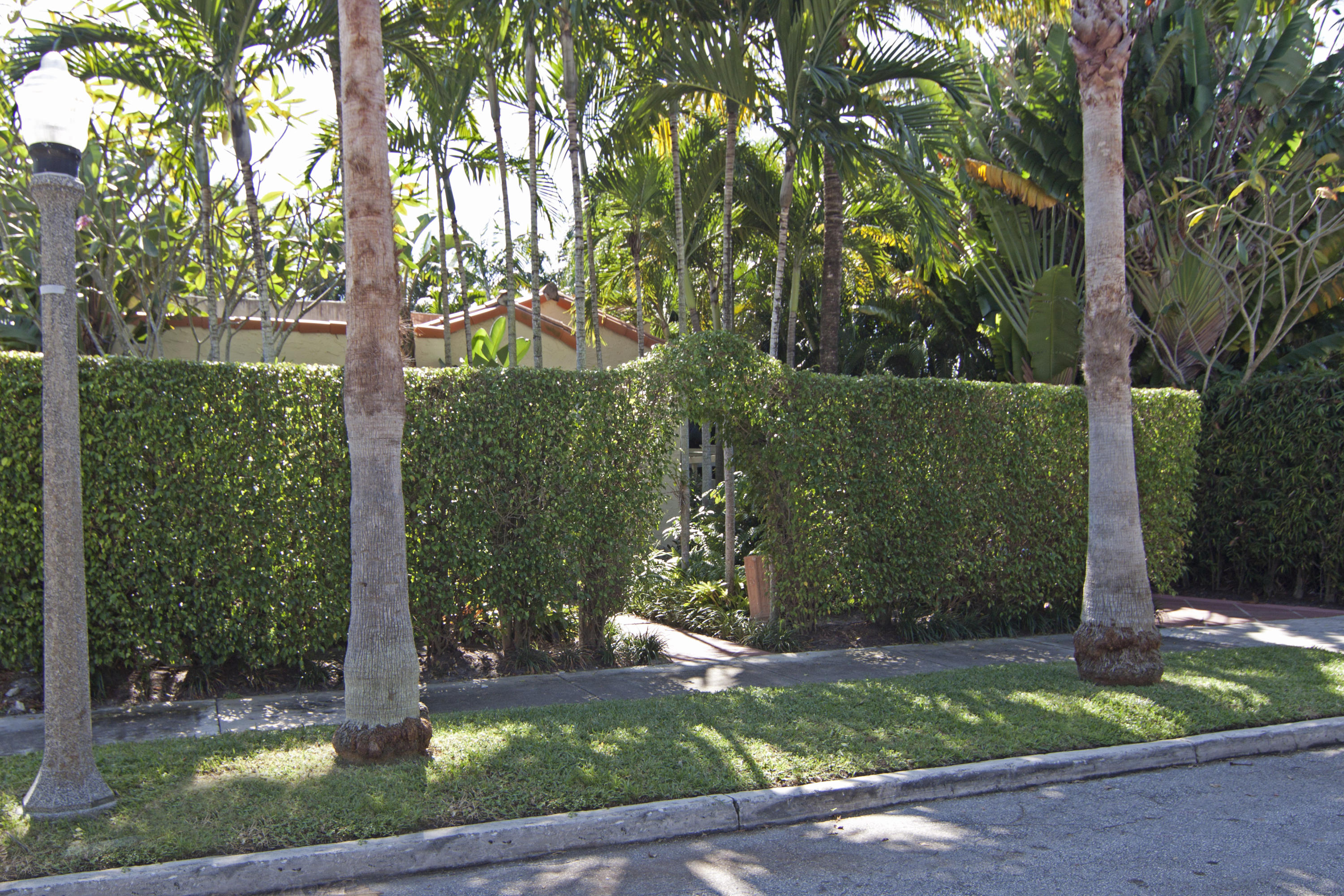 530 Sunset Road West Palm Beach, FL 33401 - Photo 24 of 24 IMG_0057