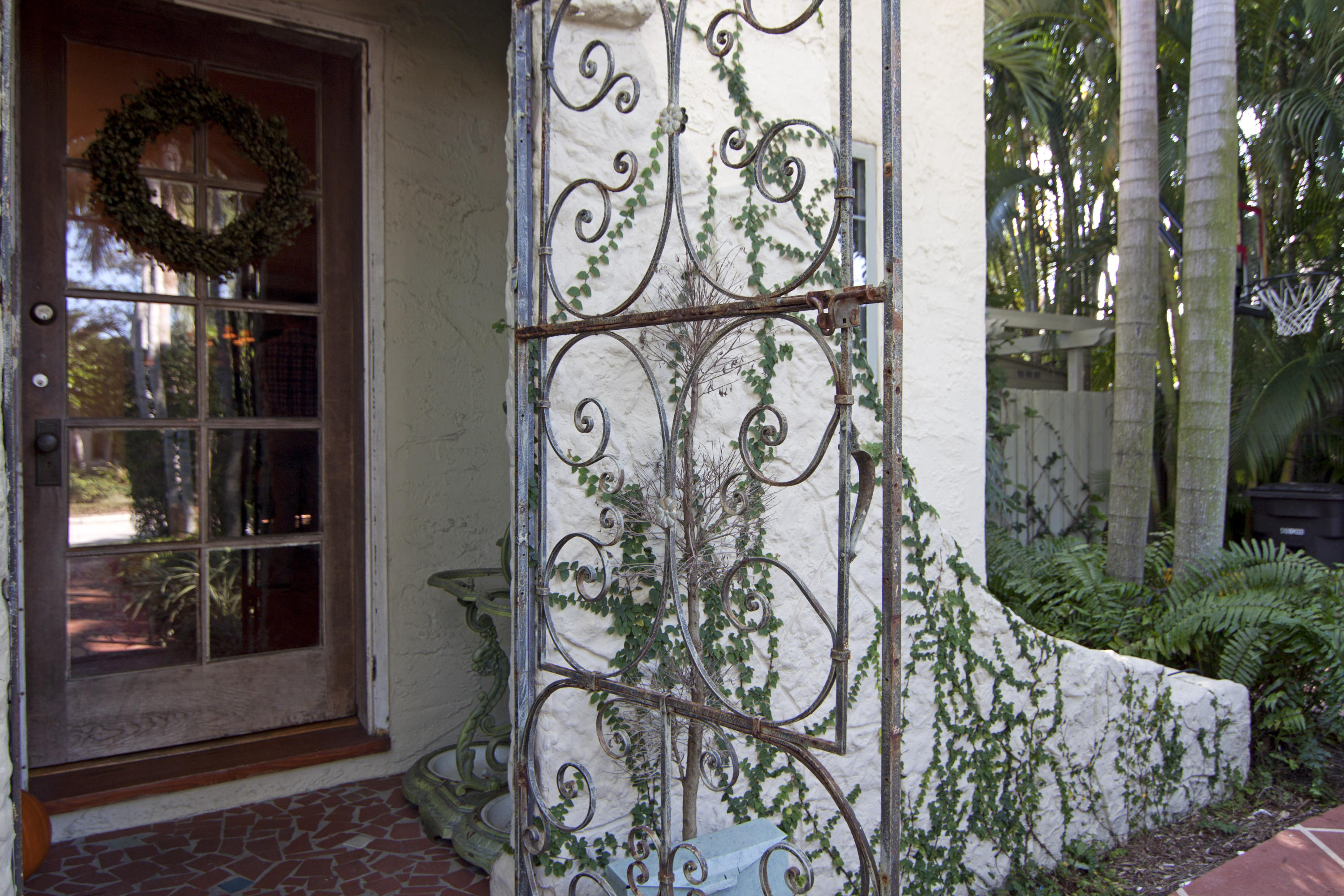 530 Sunset Road West Palm Beach, FL 33401 - Photo 3 of 24 IMG_9222