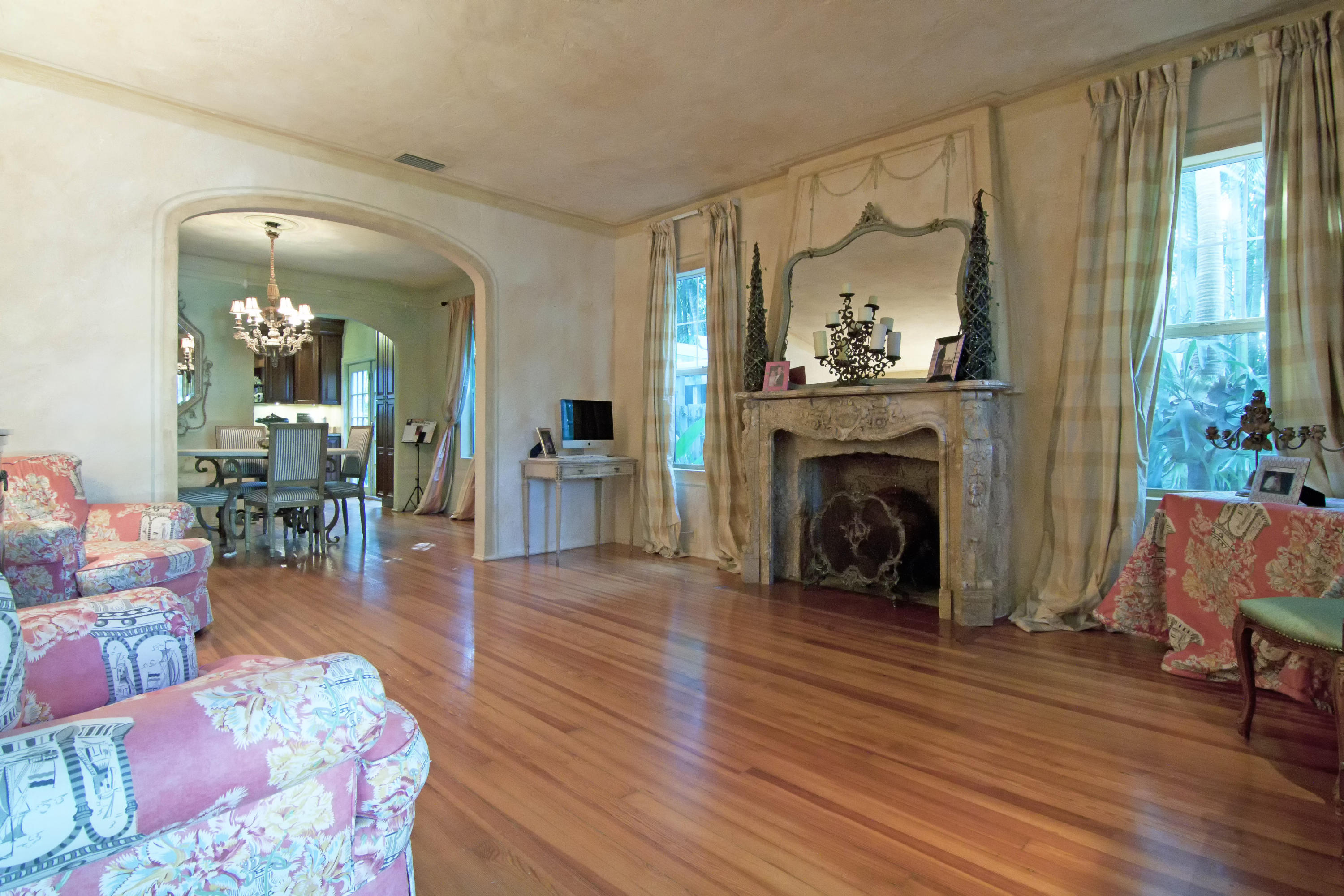 530 Sunset Road West Palm Beach, FL 33401 - Photo 7 of 24 IMG_9256