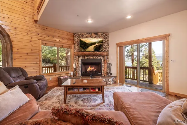 $1,449,900 | 39737 Flicker Road, Fawnskin, CA 92333