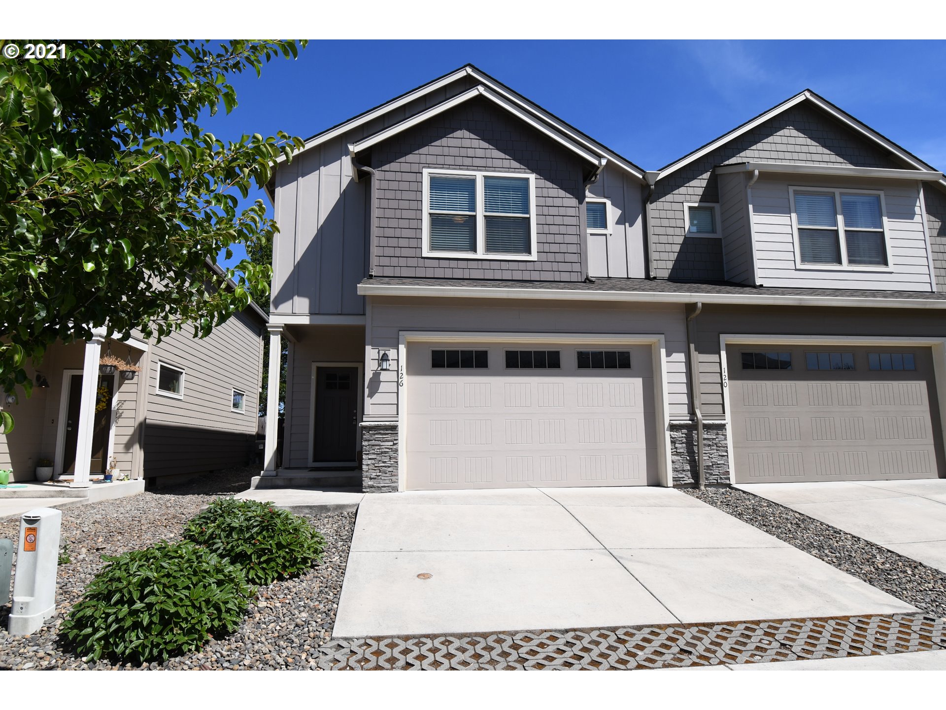 126 North 44th Place Ridgefield, WA 98642 - Photo 2 of 21