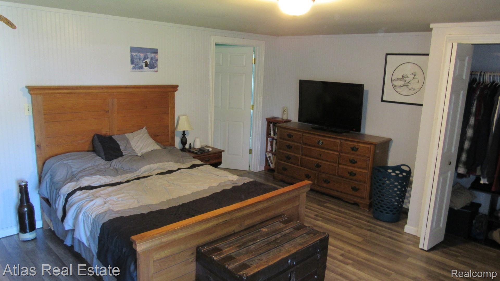 1010 West Barnes Road Fostoria, MI 48435 - Photo 14 of 22 IMG_2413.JPG