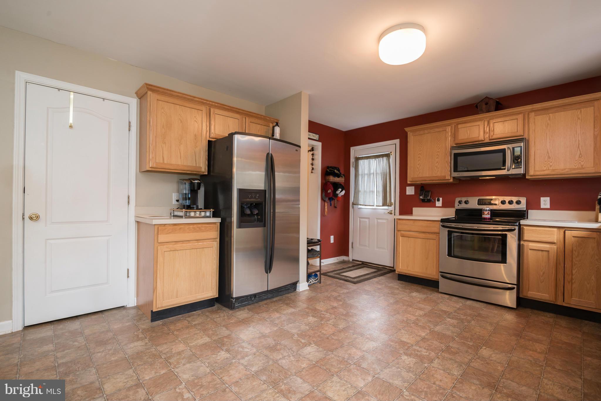 339 Quarry Road Bunker Hill, WV 25413 - Photo 5 of 30 Kitchen