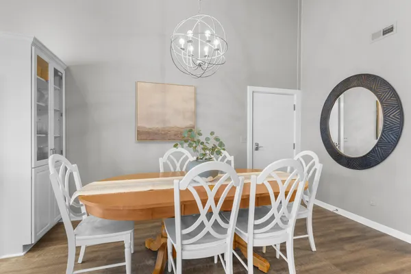 $1,100,000 | 12 Abbey Villa Circle, Unit B, Fontana, WI 53125