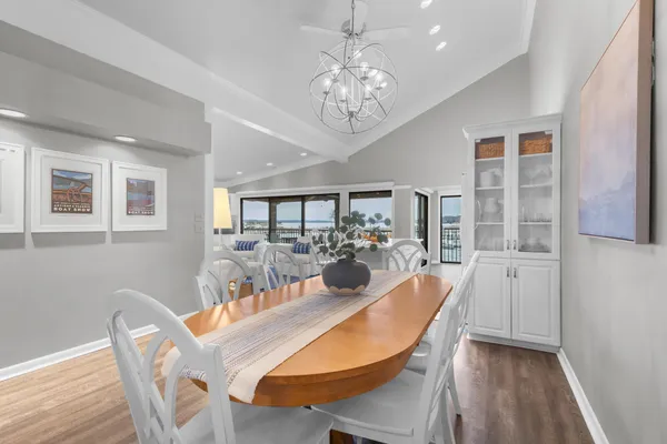 $1,100,000 | 12 Abbey Villa Circle, Unit B, Fontana, WI 53125