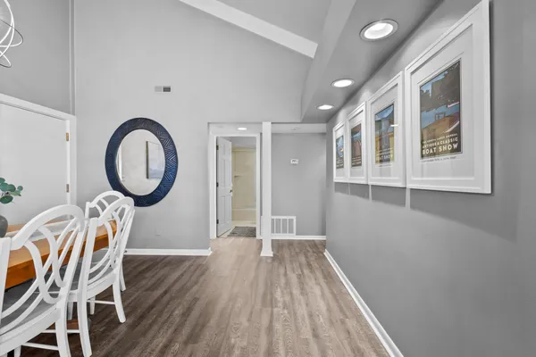 $1,100,000 | 12 Abbey Villa Circle, Unit B, Fontana, WI 53125